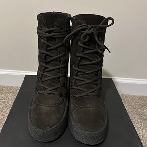 Yeezy season 4 oil thick suede crepe boot